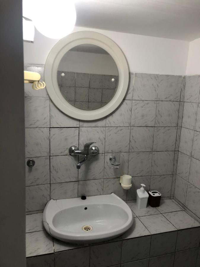 Apartmani Breze Подгорица Экстерьер фото