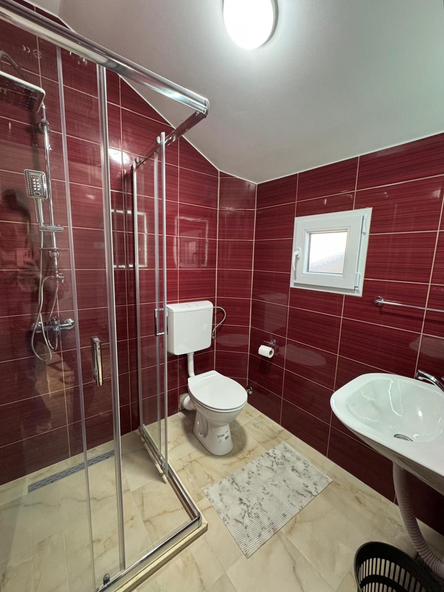 Apartmani Breze Подгорица Экстерьер фото