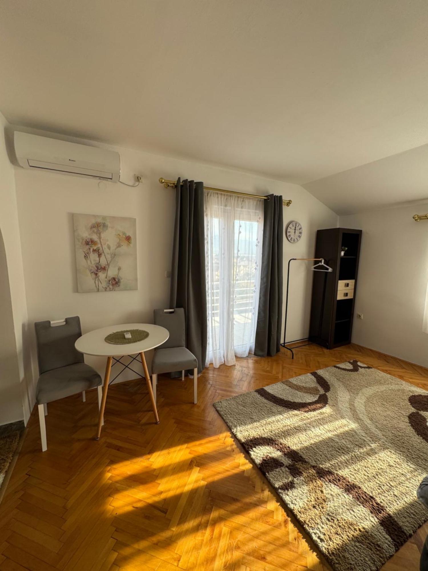 Apartmani Breze Подгорица Экстерьер фото