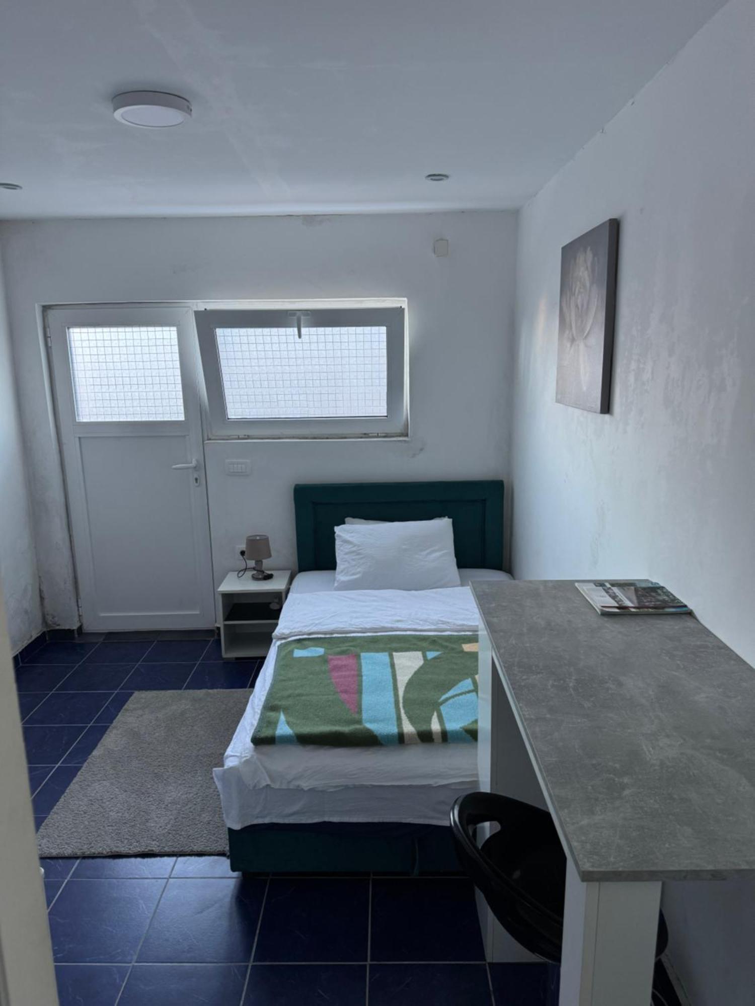 Apartmani Breze Подгорица Экстерьер фото