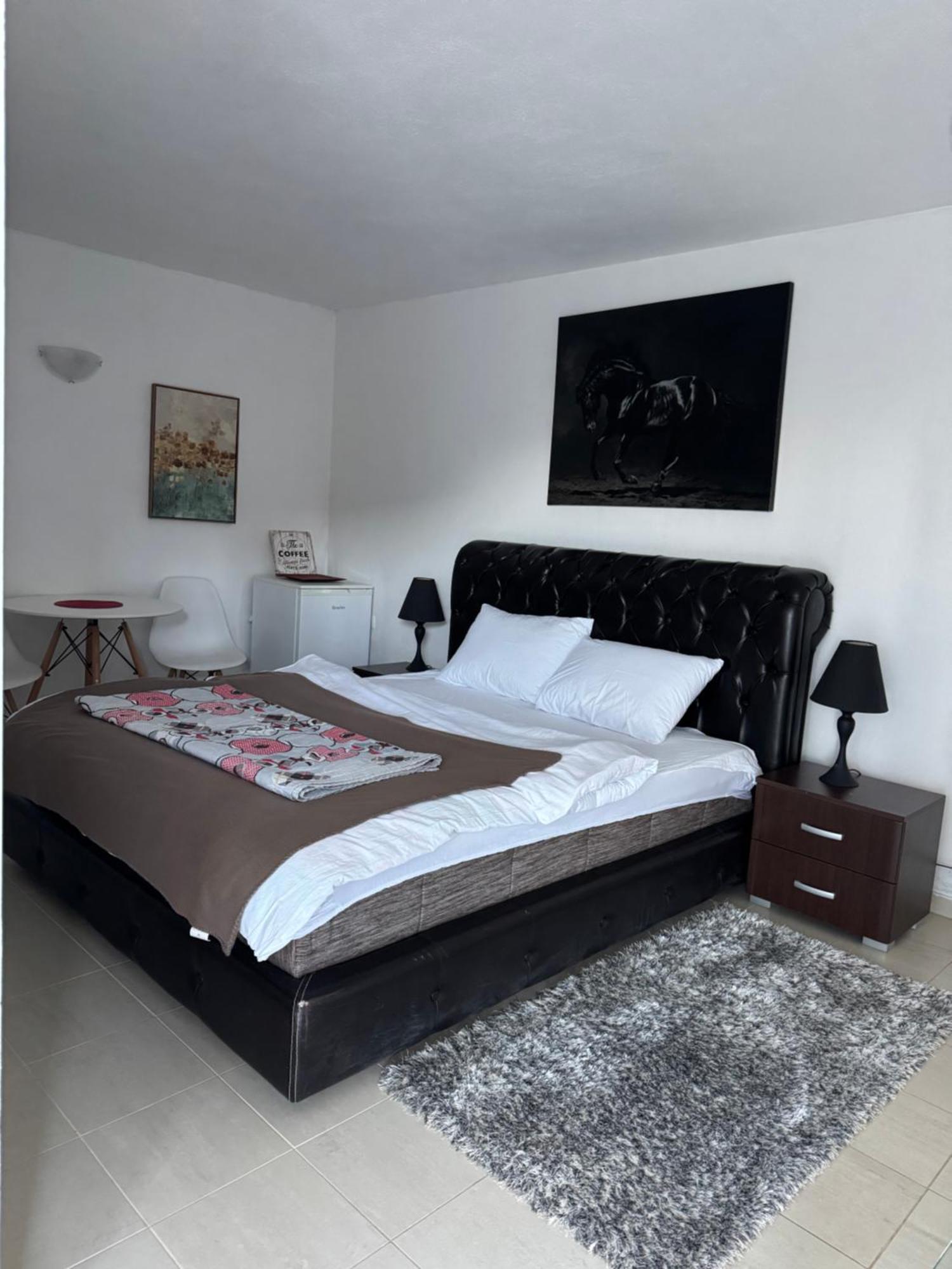 Apartmani Breze Подгорица Экстерьер фото