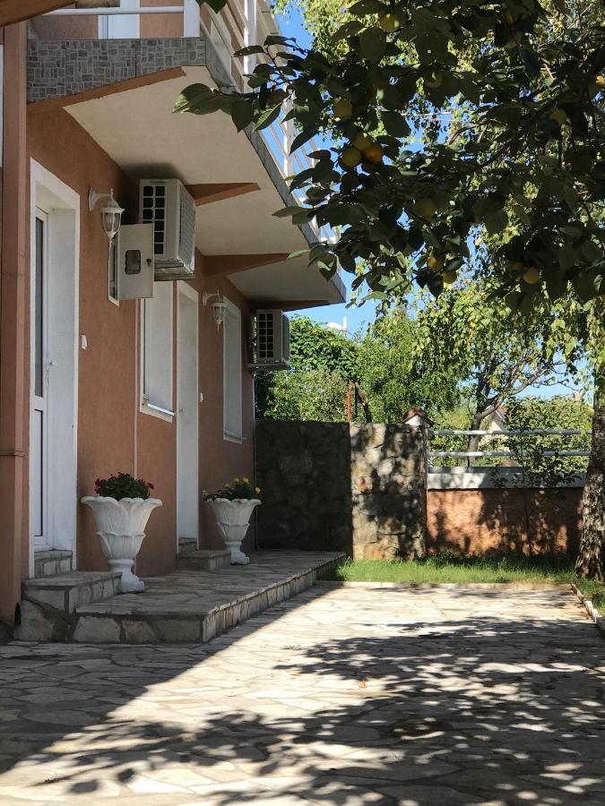 Apartmani Breze Подгорица Экстерьер фото